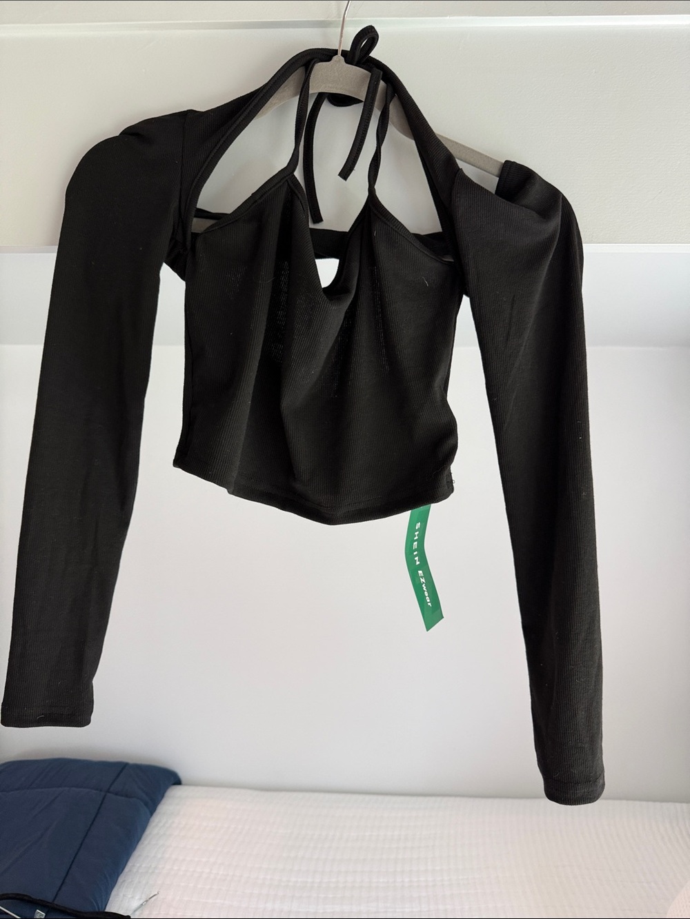 SHEIN Black Halter Crop Top with Detachable Long Sleeves